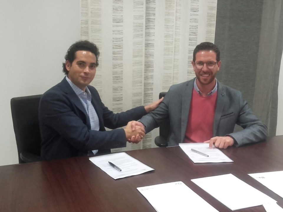 Firma Convenio Ruiz Re